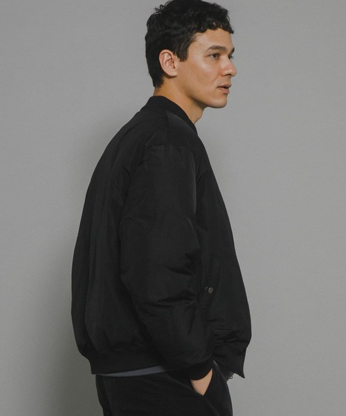 URBAN RESEARCH Sonny Label(アーバンリサーチサニーレーベル)の「『撥水』FELLEX中綿MA-1ブルゾン(MA-1・メンズ・ブラック/カーキ・MEDIUM/LARGE/X-LARGE)」の8枚目の写真