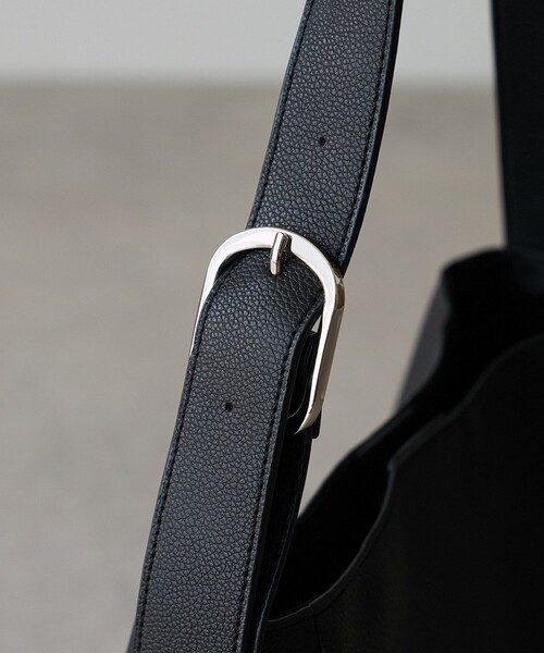 FREAK'S STORE（フリークスストア）の「ベルトショルダー2WAYバッグ（ショルダーバッグ・レディース・ブラック/ブラウン/ライトグレー・ONE SIZE）」の10枚目の写真