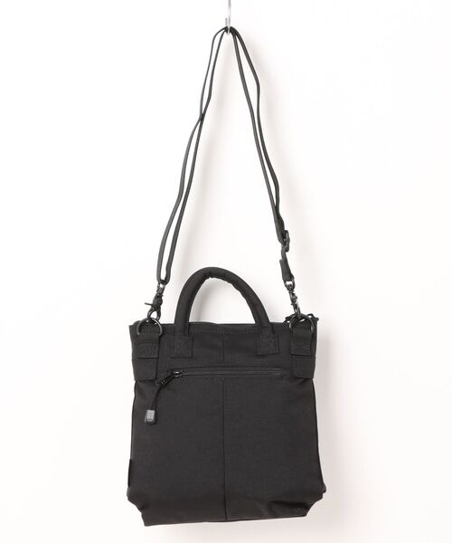 SML（エスエムエル）の「2WAY HELMET BAG SS / ヘルメットバッグ（ショルダーバッグ・メンズ・ブラック/カーキ/ネイビー/オレンジ/イエロー/パープル・FREE）」の7枚目の写真