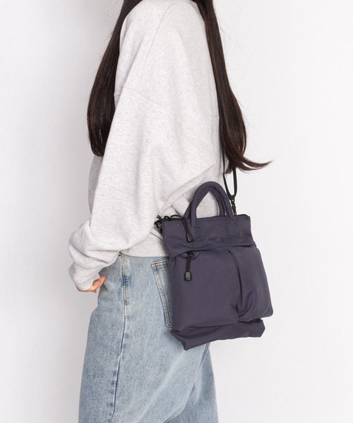 SML（エスエムエル）の「2WAY HELMET BAG SS / ヘルメットバッグ（ショルダーバッグ・メンズ・ブラック/カーキ/ネイビー/オレンジ/イエロー/パープル・FREE）」の3枚目の写真