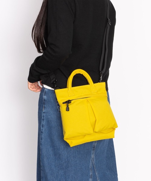 SML（エスエムエル）の「2WAY HELMET BAG SS / ヘルメットバッグ（ショルダーバッグ・メンズ・ブラック/カーキ/ネイビー/オレンジ/イエロー/パープル・FREE）」の5枚目の写真