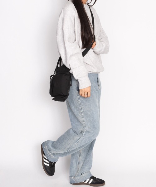 SML（エスエムエル）の「2WAY HELMET BAG SS / ヘルメットバッグ（ショルダーバッグ・メンズ・ブラック/カーキ/ネイビー/オレンジ/イエロー/パープル・FREE）」の13枚目の写真