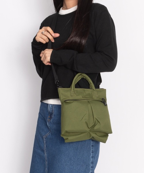 SML（エスエムエル）の「2WAY HELMET BAG SS / ヘルメットバッグ（ショルダーバッグ・メンズ・ブラック/カーキ/ネイビー/オレンジ/イエロー/パープル・FREE）」の16枚目の写真