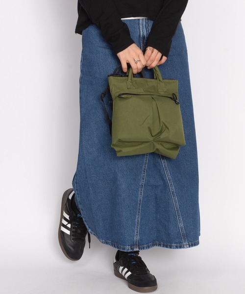 SML（エスエムエル）の「2WAY HELMET BAG SS / ヘルメットバッグ（ショルダーバッグ・メンズ・ブラック/カーキ/ネイビー/オレンジ/イエロー/パープル・FREE）」の17枚目の写真