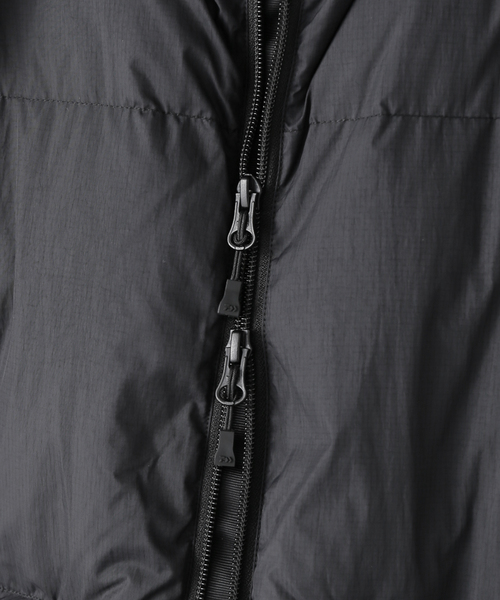 DAIWA PIER39（ダイワピア39）の「DAIWA PIER 39 TECK ALPINE DOWN PARKA BW-21024W：ダウンジャケット（ダウンジャケット/コート・レディース・ブラック/チャコールグレー・LARGE）」の21枚目の写真