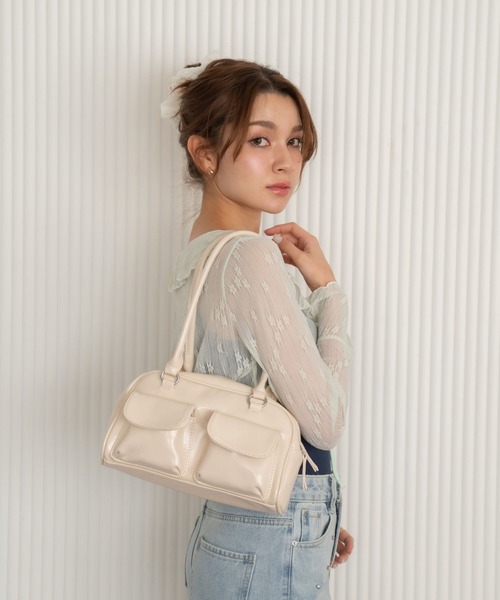 Nu（ニュー）の「【Nu】ダブルポケットハンドバッグ（ハンドバッグ・レディース・ブラック/レッド/ダークブラウン/シルバー/オフホワイト・ONE SIZE）」の2枚目の写真