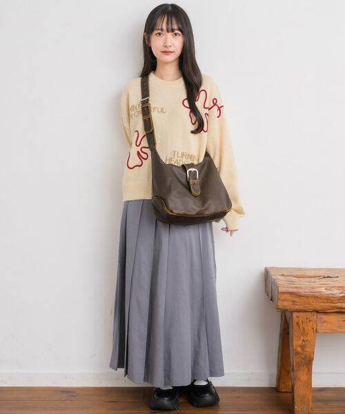 RETRO GIRL（レトロガール）の「Fレザーショルダーバッグ（ショルダーバッグ・レディース・ブラウン/ブラック・ONE SIZE）」の5枚目の写真