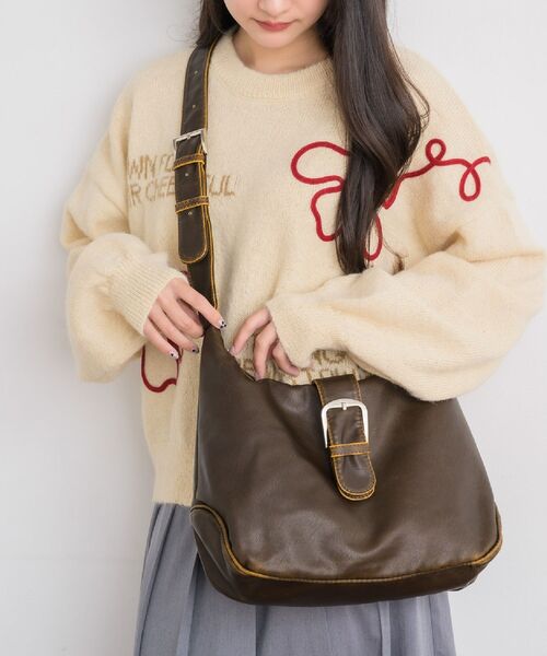 RETRO GIRL（レトロガール）の「Fレザーショルダーバッグ（ショルダーバッグ・レディース・ブラウン/ブラック・ONE SIZE）」の16枚目の写真