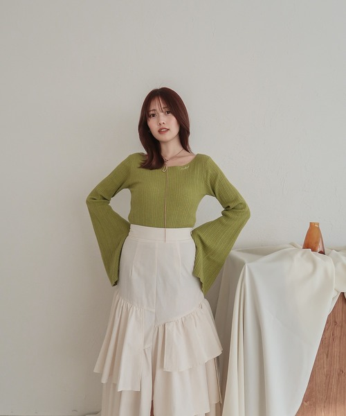 mideal(マイディール)の「flare sleeve rib knit / フレアスリーブリブニット(ニット/セーター・レディース・グリーン・FREE)」の2枚目の写真
