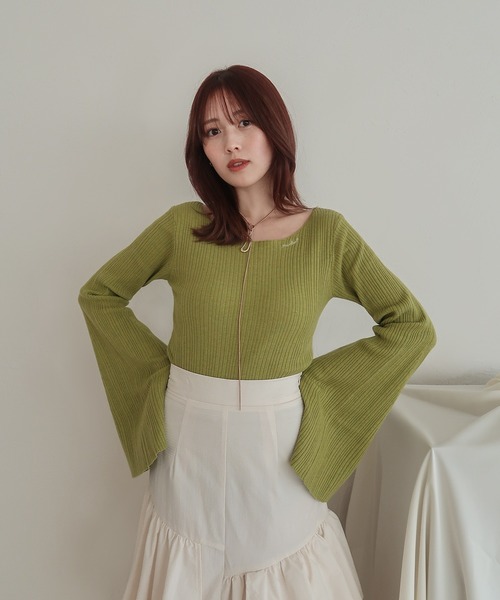mideal(マイディール)の「flare sleeve rib knit / フレアスリーブリブニット(ニット/セーター・レディース・グリーン・FREE)」の6枚目の写真