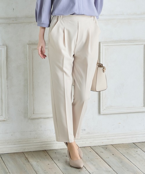 Honeys（ハニーズ）の「【ストレッチ・ウォッシャブル・イージーケア】美ージーテーパードパンツ（スラックス・レディース・ネイビー/イエロー/グレイッシュブルー/ライトグレー/ピンク/ブラック/グレイッシュベージュ/アイボリー・SS/S/M/LL/L/3L）」の2枚目の写真