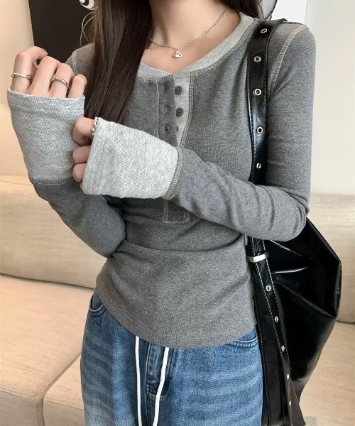 lilful(リルフル)の「配色ヘンリーネックハーフボタンロンT(Tシャツ/カットソー・レディース・グレー/ブラック・F)」の13枚目の写真
