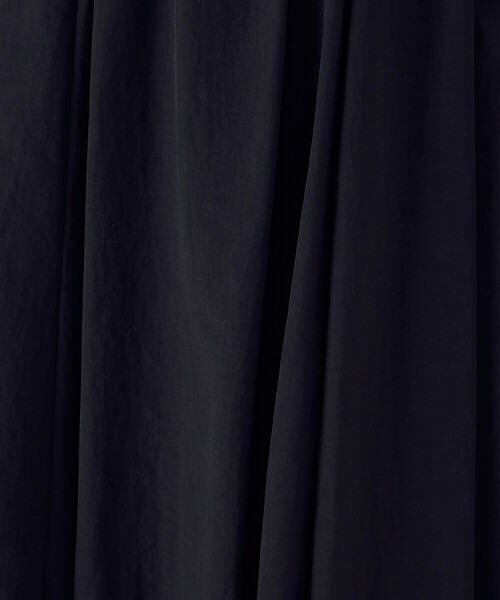 COMME CA ISM（コムサイズム）の「ナイロンタフタボリュームスカート（スカート・レディース・グレイッシュベージュ/ブラック・MEDIUM/LARGE）」の15枚目の写真