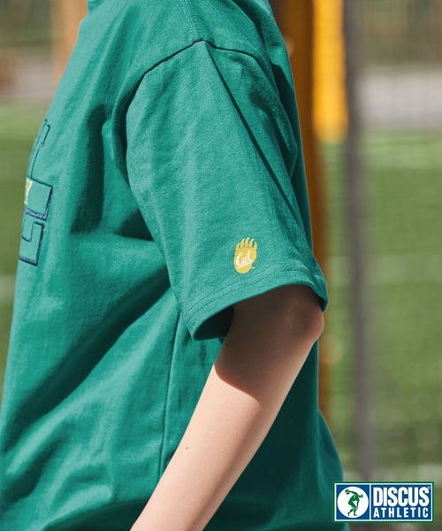 DISCUS ATHLETIC(ディスカス アスレチック)の「【DISCUS×University】ヴィンテージライクカレッジデザインプリントオーバーサイズ半袖Tシャツ(Tシャツ/カットソー・レディース・ホワイト系2/ホワイト系1/グレー系1/ブラック系1/スミクロ/ネイビー/ホワイト/ブラウン/ホワイト系/ターコイズブルー/ネイビー系/グレー系/ホワイト系3/オートミール/ブルー系/ブラック系・M/L)」の22枚目の写真