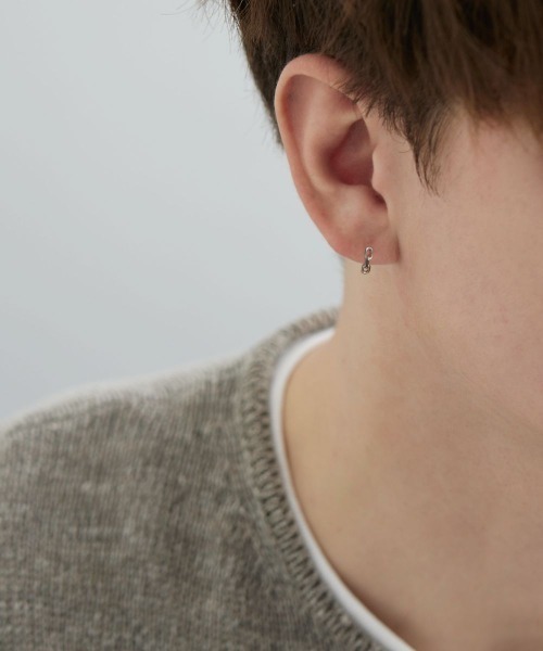 4℃ HOMME+（ヨンドシーオムプラス）の「プラチナ ピアス/片耳用（ピアス（片耳用）・メンズ・プラチナム・FREE）」の3枚目の写真