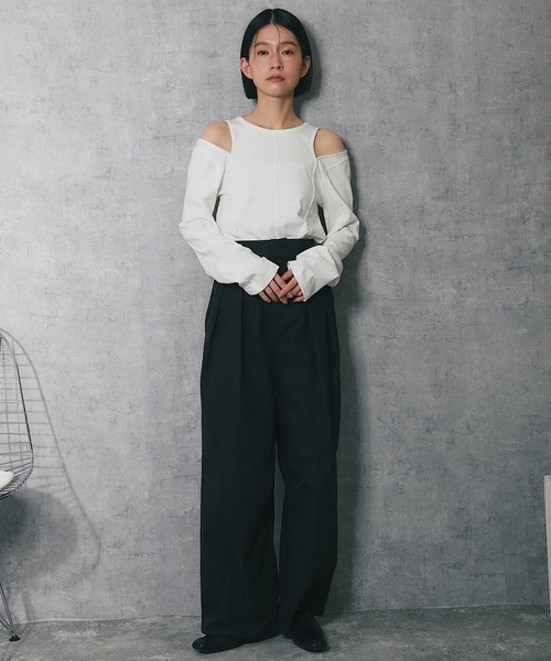 ANOTHER S（アナザーエス）の「カーブシルエットタックパンツ（チノパンツ・レディース・チャコールグレー/ブラック/ベージュ・FREE）」の12枚目の写真