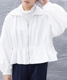 Doux Belle（ドゥーベル）の「ペプラムシルエットフロントジップジャケット（ナイロンジャケット）」