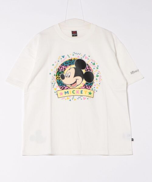 Disney(ディズニー)の「【綿100%】 親子お揃い ディズニー カラフルBIGフェイスTシャツ 0291A(Tシャツ/カットソー・メンズ・ブラック×レッド/その他9・S/M/L/XL)」の2枚目の写真