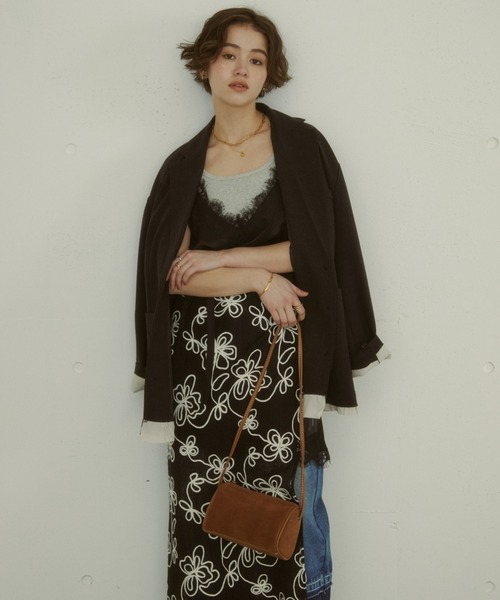 MIRROR STOKE（ミラーストーク）の「≪WEB限定≫【新色追加】SUEDE RECTANGLE BAG/スエードレクタングルバッグ（ショルダーバッグ・レディース・キャメル/ブラック/ブラウン・FREE）」の6枚目の写真