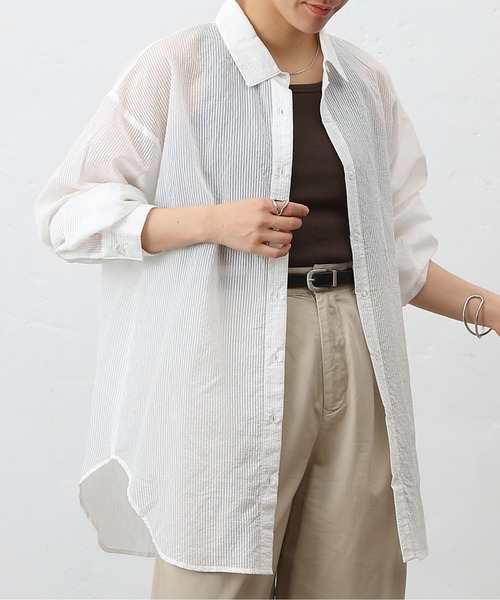 COLONY 2139(コロニートゥーワンスリーナイン)の「シアーストライプ長袖シャツ(シャツ/ブラウス・レディース・グリーン/ネイビー/イエロー/オフホワイト/グレー・FREE)」の1枚目の写真