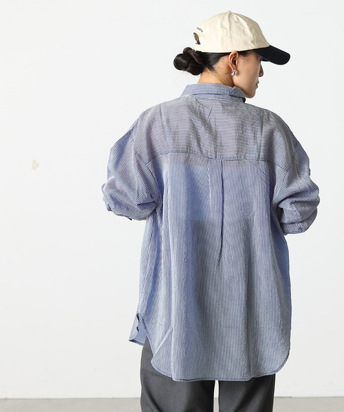 COLONY 2139(コロニートゥーワンスリーナイン)の「シアーストライプ長袖シャツ(シャツ/ブラウス・レディース・グリーン/ネイビー/イエロー/オフホワイト/グレー・FREE)」の14枚目の写真