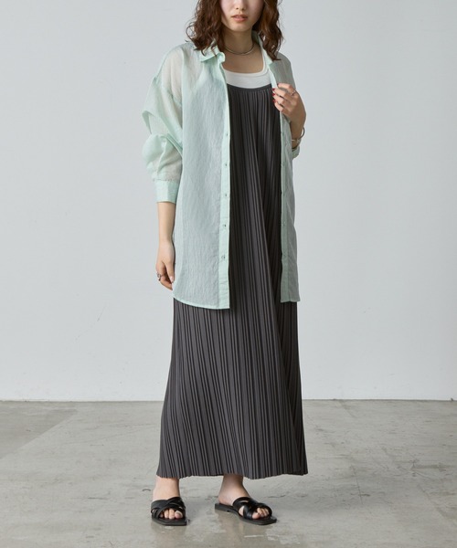 COLONY 2139(コロニートゥーワンスリーナイン)の「シアーストライプ長袖シャツ(シャツ/ブラウス・レディース・グリーン/ネイビー/イエロー/オフホワイト/グレー・FREE)」の10枚目の写真