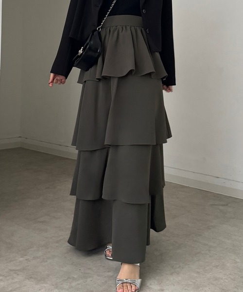 JUNOAH（ジュノア）の「【薄くて軽いジョーゼット生地】ハイウエストティアードスカート（スカート・レディース・ホワイト/チャコール/ブラック・SMALL/MEDIUM/LARGE）」の18枚目の写真