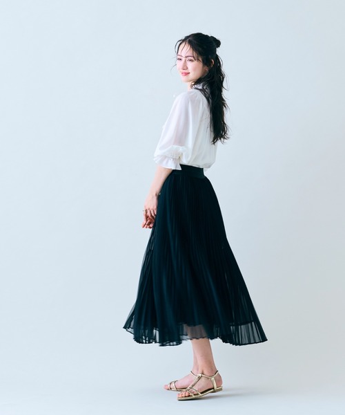 Audie a Muses(オーディアミューズ)の「マットオーガンジープリーツスカート(スカート・レディース・ベージュ/ブラック・38/42)」の1枚目の写真