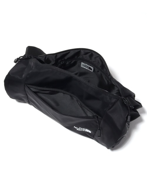 THE NORTH FACE(ザノースフェイス)の「【THE NORTH FACE/ザノースフェイス】 LIGHT DUFFLE BAG S / ライト ダッフル バッグ S(ショルダーバッグ・メンズ・ブラック・FREE)」の10枚目の写真