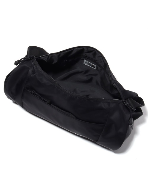 THE NORTH FACE(ザノースフェイス)の「【THE NORTH FACE/ザノースフェイス】 LIGHT DUFFLE BAG S / ライト ダッフル バッグ S(ショルダーバッグ・メンズ・ブラック・FREE)」の11枚目の写真
