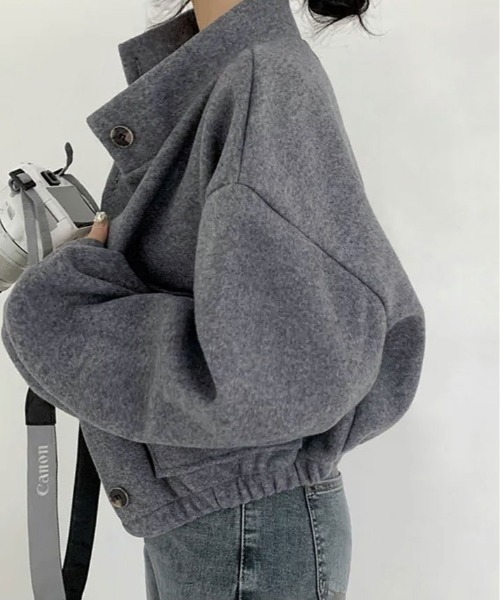 kirakiraShop(キラキラショップ)の「スタンドカラー ショート丈 ブルゾン(ノーカラーコート・レディース・グレー/クリーム/ブラック・FREE)」の8枚目の写真