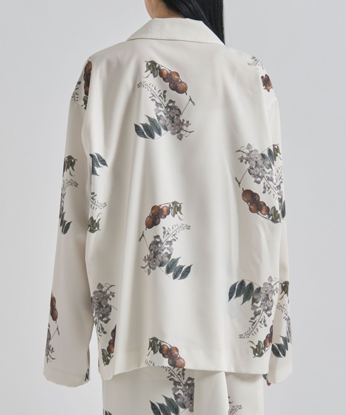 louren(ローレン )の「《ZOZOTOWN限定》【Louren/ローレン】botanical open collar shirts/ボタニカル柄オープンカラーシャツ/ブラウス(シャツ/ブラウス・レディース・アイボリー・FREE)」の5枚目の写真