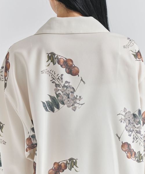 louren(ローレン )の「《ZOZOTOWN限定》【Louren/ローレン】botanical open collar shirts/ボタニカル柄オープンカラーシャツ/ブラウス(シャツ/ブラウス・レディース・アイボリー・FREE)」の2枚目の写真