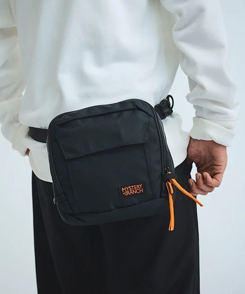 MYSTERY RANCH（ミステリーランチ）の「MYSTERY RANCH/ミステリーランチ　DISTRICT4　ディストリクト4（ショルダーバッグ・メンズ・ブラック・F）」の8枚目の写真