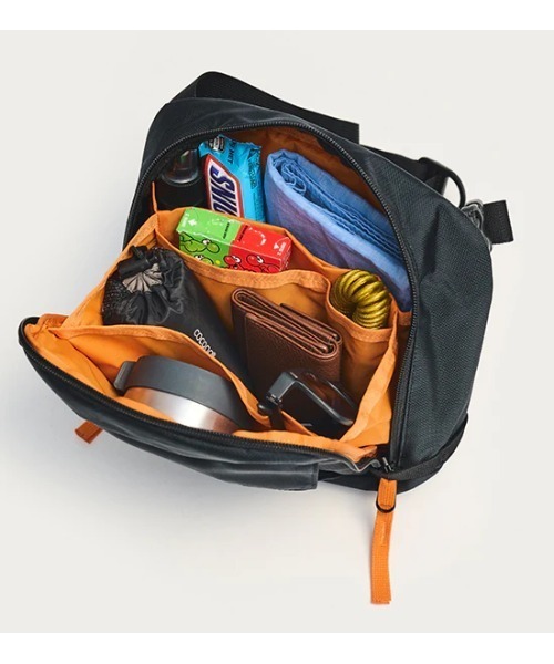 MYSTERY RANCH（ミステリーランチ）の「MYSTERY RANCH/ミステリーランチ　DISTRICT4　ディストリクト4（ショルダーバッグ・メンズ・ブラック・F）」の13枚目の写真