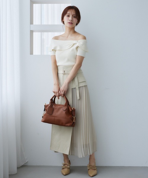 mysty woman(ミスティウーマン)の「リボンミュール 492310(パンプス・レディース・ブラック/ゴールド・MEDIUM/LARGE)」の19枚目の写真