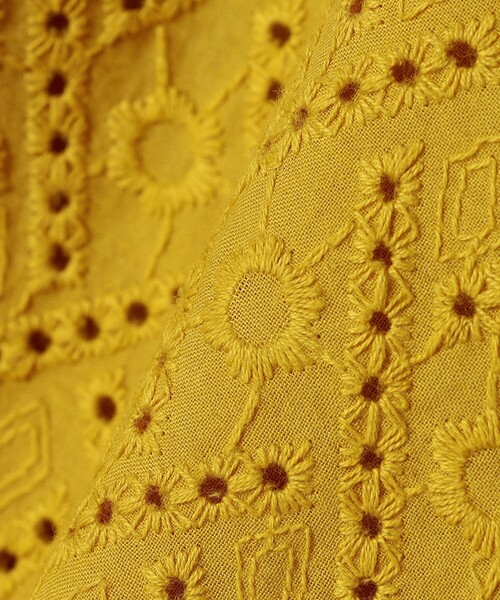 quaranciel(カランシエル)の「quaranciel:〈洗濯機可能〉コットン レース 刺繍 キャミソール サロペット(サロペット/オーバーオール・レディース・ブラック/イエロー・ONE SIZE)」の4枚目の写真