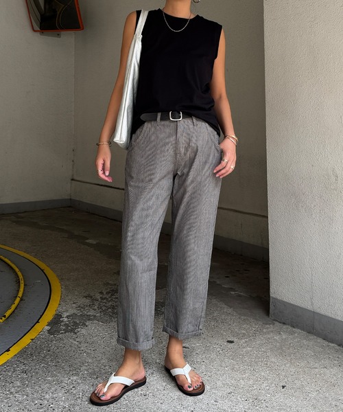 LBC(エルビーシー)の「コットンシャンブレーテーパードパンツ(その他パンツ・レディース・ブラック/チャコール/ネイビー/ベージュ/ピンク・S/M/L)」の3枚目の写真