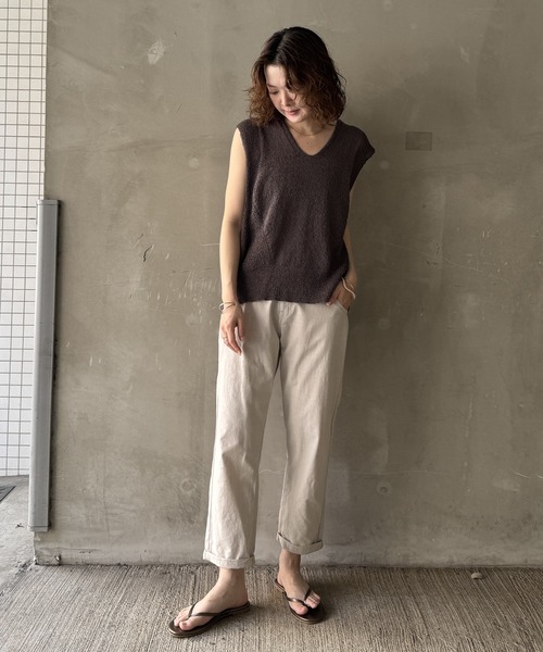 LBC(エルビーシー)の「コットンシャンブレーテーパードパンツ(その他パンツ・レディース・ブラック/チャコール/ネイビー/ベージュ/ピンク・S/M/L)」の9枚目の写真