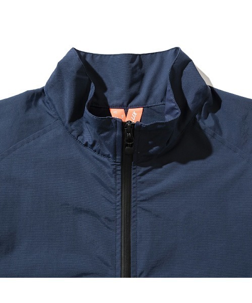 Kinetics(キネティクス)の「FLATLUX Sierra Designs x FLATLUX - Fabric Jacket (フラットラックス シエラデザイン x フラットラックス - ファブリック ジャケット)(マウンテンパーカー・メンズ・グレー・MEDIUM/X-LARGE)」の3枚目の写真