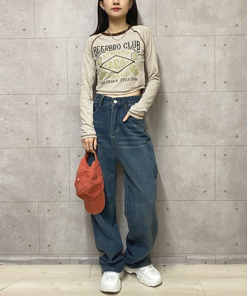 NANEA（ナネア）の「ヴィンテージ風ロゴプリントクロップドリンガーTシャツ（Tシャツ/カットソー・レディース・ベージュ/レッド・SMALL/MEDIUM/LARGE）」の22枚目の写真
