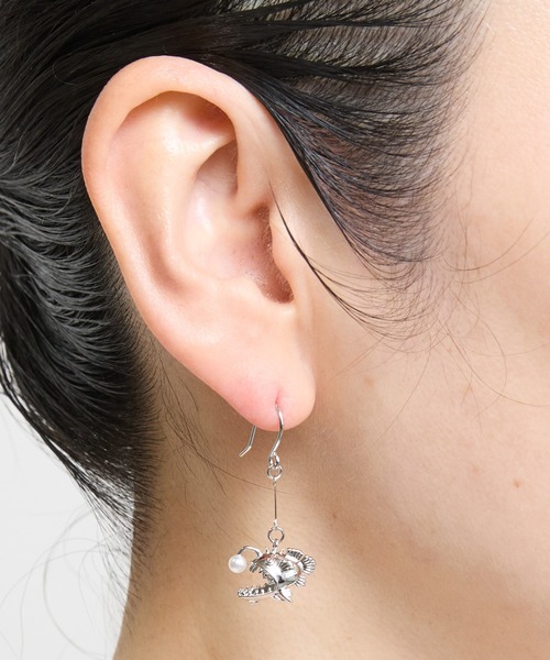 gargle ガーグル：海の生き物シリーズ チョウチンアンコウ ピアス