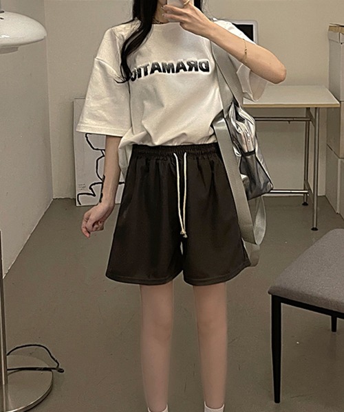 2ly2(トゥーリートゥー)の「ゆるだぼスウェットショートパンツ(その他パンツ・レディース・グレー/ブラック/ベージュ/ブラウン・FREE)」の6枚目の写真