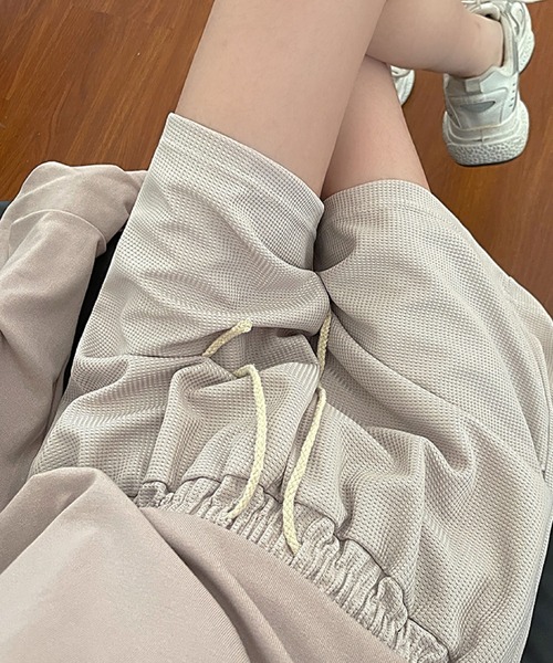 2ly2(トゥーリートゥー)の「ゆるだぼスウェットショートパンツ(その他パンツ・レディース・グレー/ブラック/ベージュ/ブラウン・FREE)」の22枚目の写真