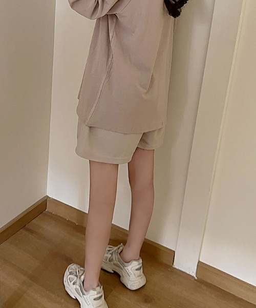 2ly2(トゥーリートゥー)の「ゆるだぼスウェットショートパンツ(その他パンツ・レディース・グレー/ブラック/ベージュ/ブラウン・FREE)」の19枚目の写真