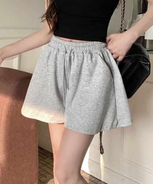 Teem Store(チームストア)の「スウェットフレアショートパンツ(スウェットパンツ・レディース・アイボリー/ブラック/グレー・S/M)」の5枚目の写真