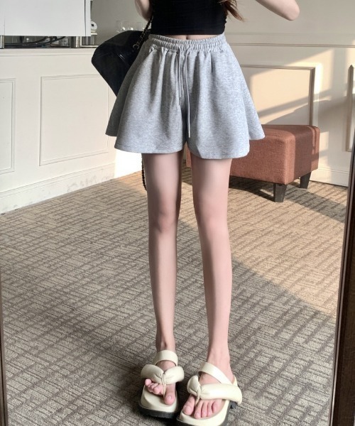 Teem Store(チームストア)の「スウェットフレアショートパンツ(スウェットパンツ・レディース・アイボリー/ブラック/グレー・S/M)」の17枚目の写真