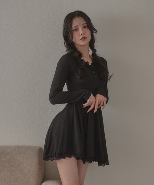 M DOLLY（エムドリー）の「fiocco lace mini dress/フィオッコレースミニドレス（ワンピース・レディース・グレー/ブラック・FREE）」の5枚目の写真