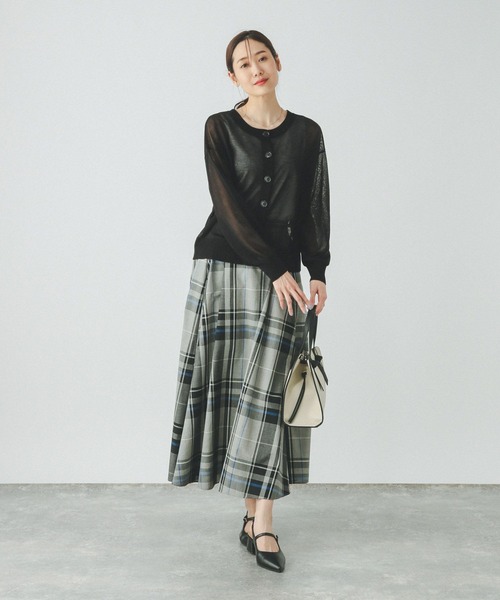 GLOBAL WORK（グローバルワーク）の「シアークルーカーディガン/288084（カーディガン/ボレロ・レディース・ブラック/ライトグレー/レッド・LARGE/MEDIUM）」の5枚目の写真