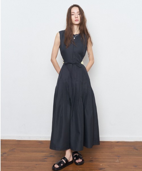 Muel Chic(ミュエルシック)の「Emmet one-piece エメットワンピース(ワンピース・レディース・ベージュ/ネイビー/バーガンディー・FREE)」の15枚目の写真